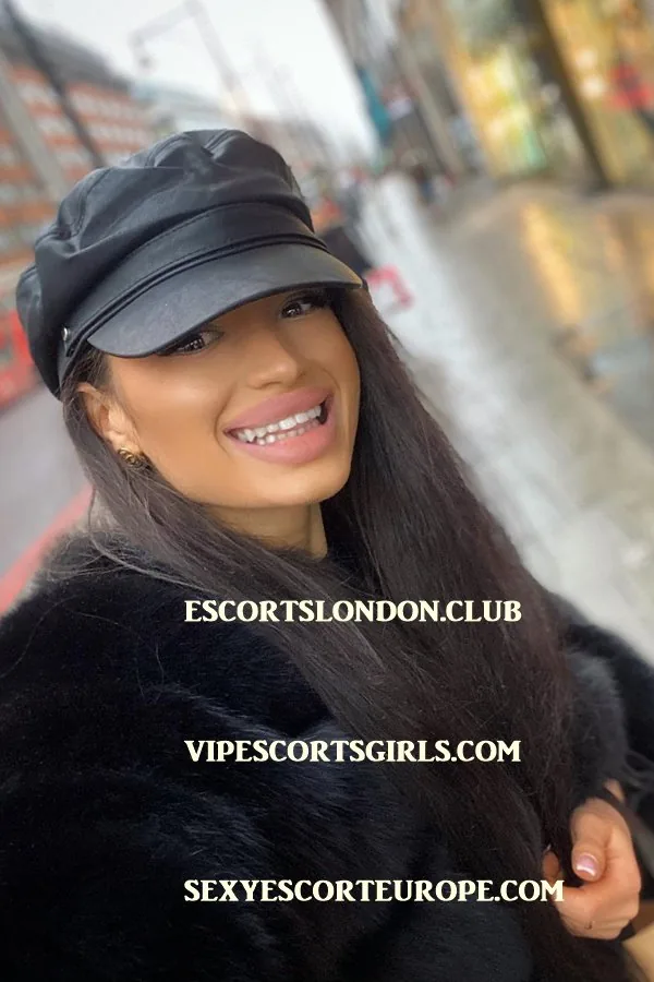 Ana — London escort photo 4