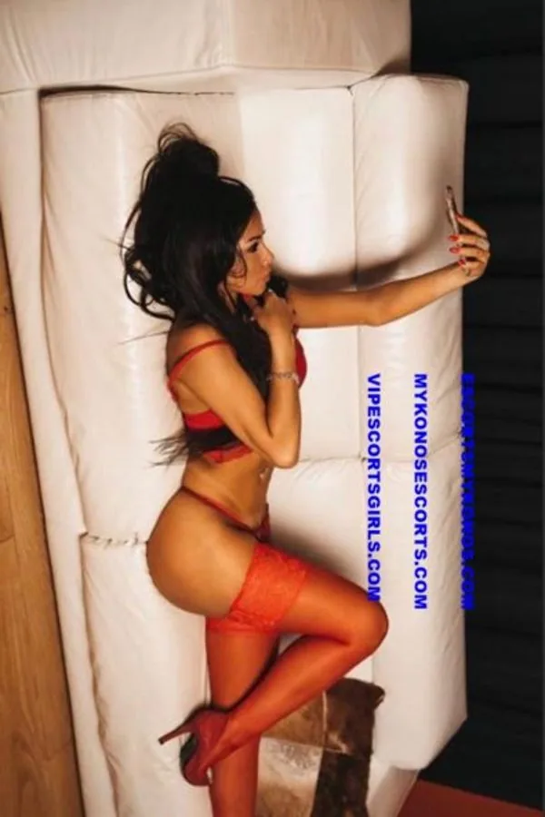 Caroline — London escort photo 4
